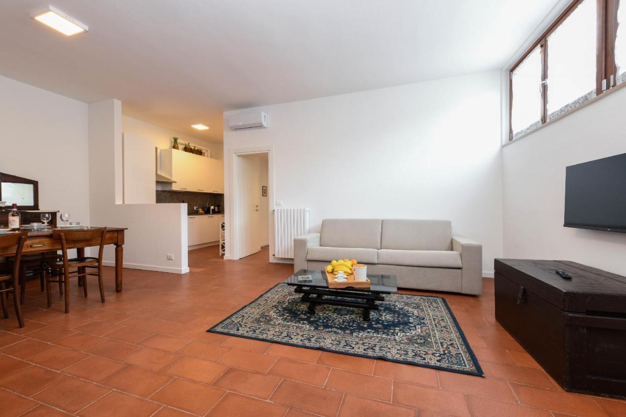 Appartamento Isi Salò Exterior foto